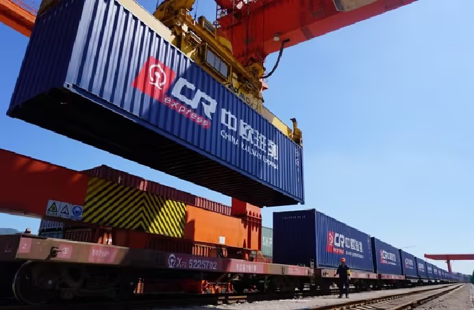 中国铁路上海局集团有限公司杭州铁路物流中心货运劳务派遣工招聘公告